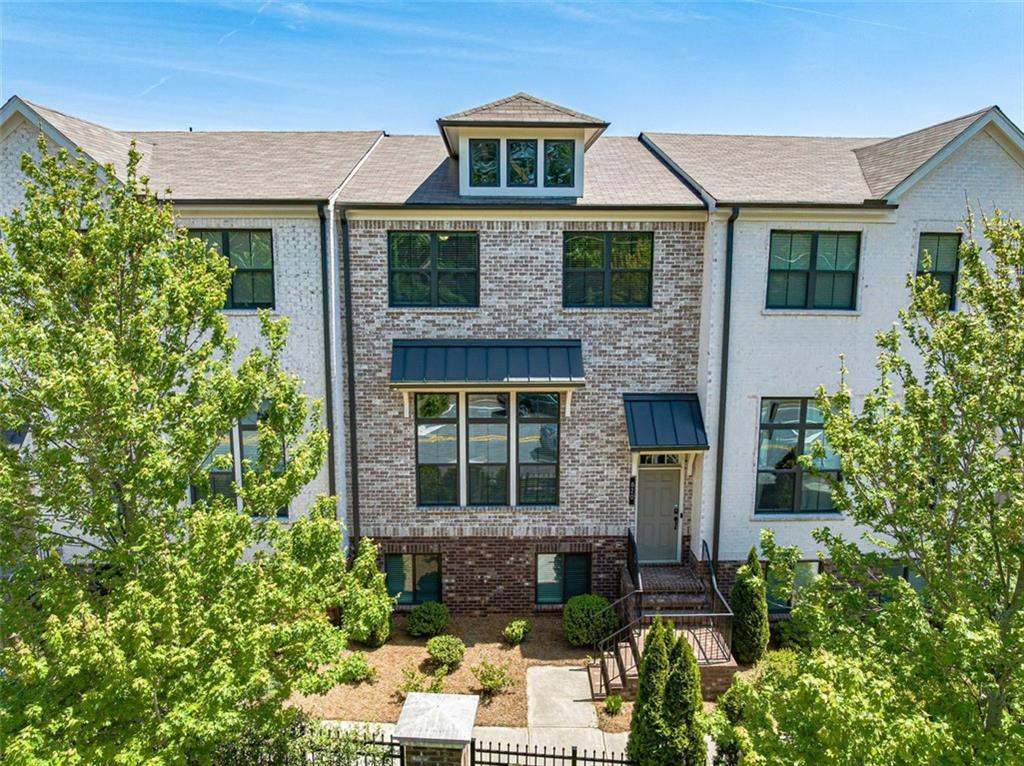 820 Fair View Cir., Roswell, GA 30076