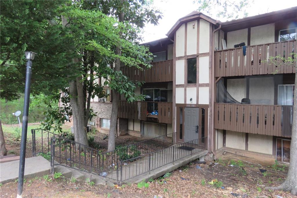 1310 Camelot Dr., Atlanta, GA 30349