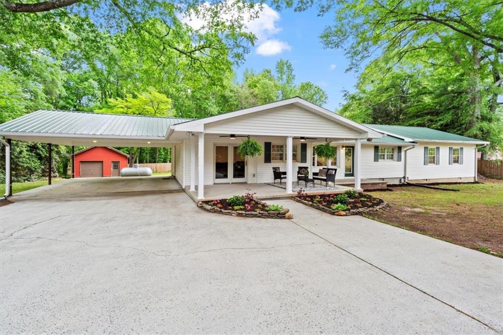 5766 Macland Rd., Powder Springs, GA 30127