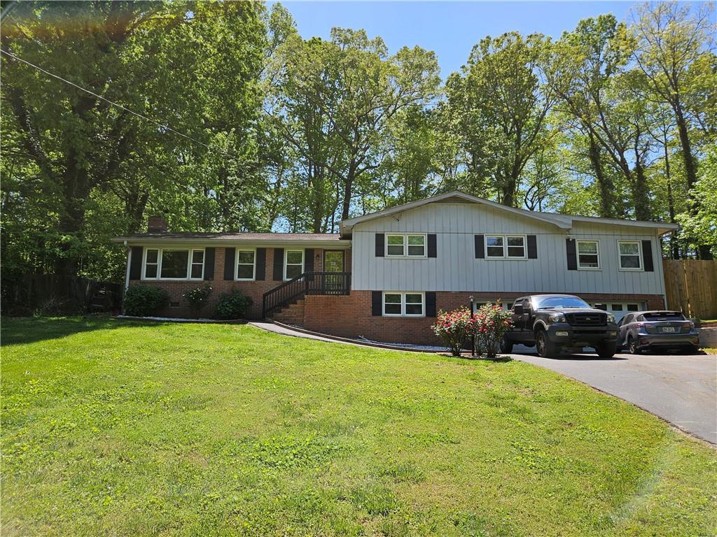 1513 Wildwood Dr., Acworth, GA 30102