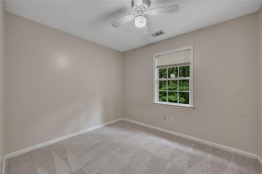 504 Little River Ct., Woodstock, GA 30189