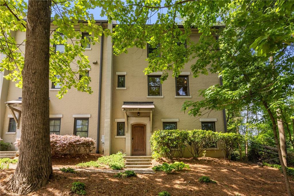 217 Knob Hills Cir., Decatur, GA 30030