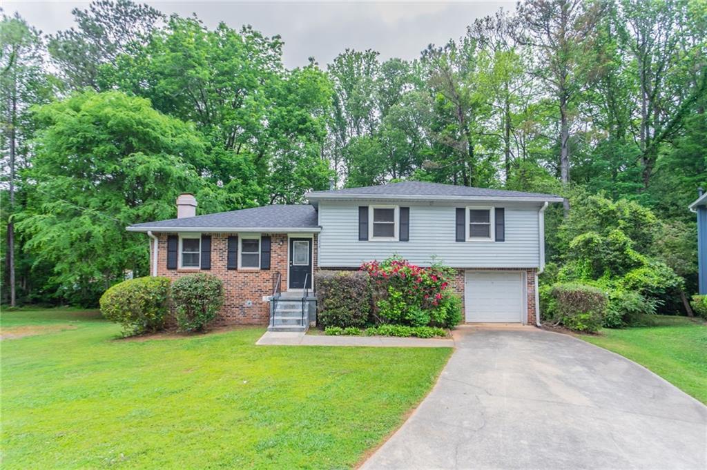 3664 Satellite Ter., Ellenwood, GA 30294