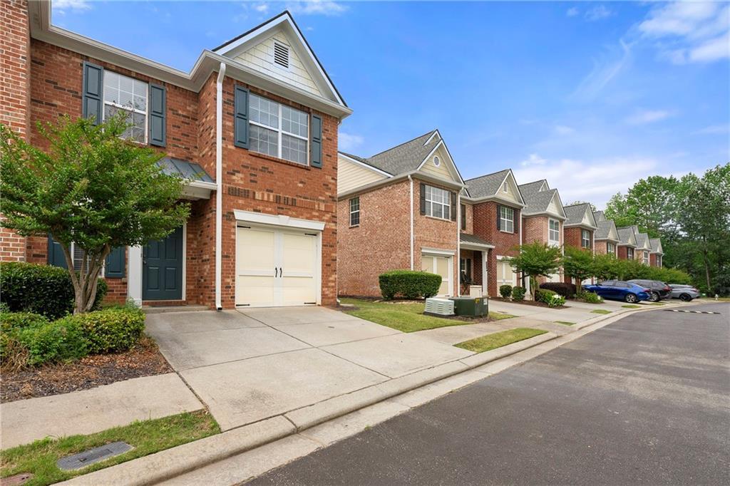 5654 Lawley Dr., Alpharetta, GA 30022