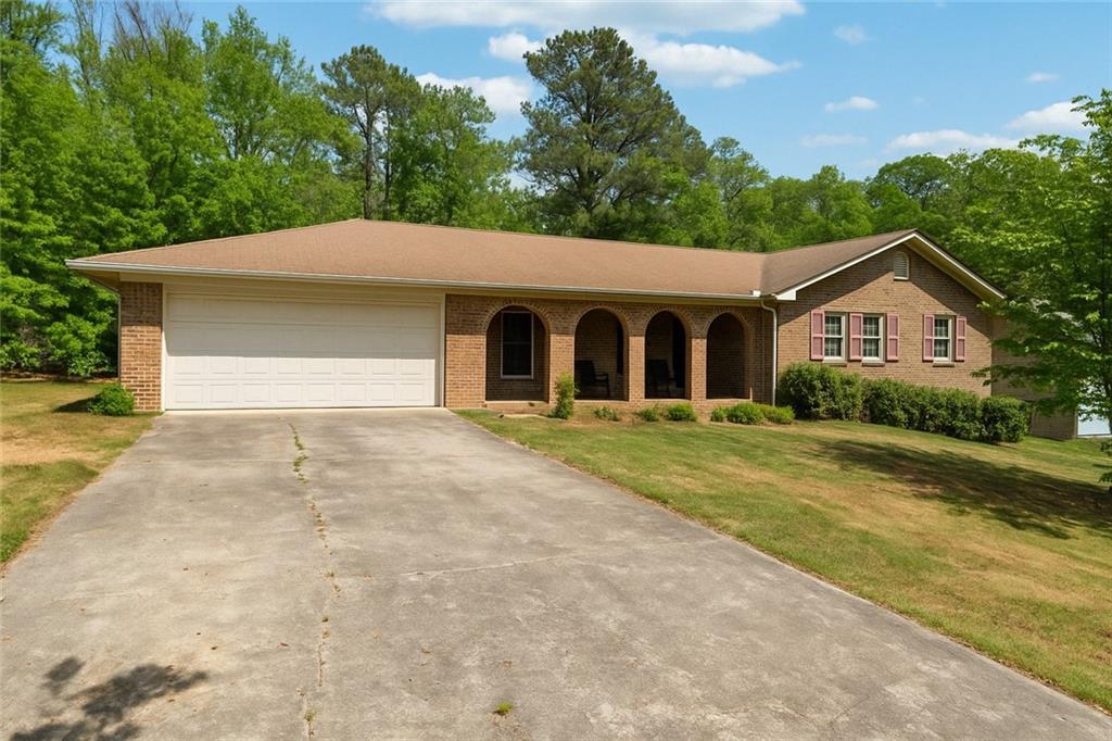2944 Williams Pl., Snellville, GA 30078