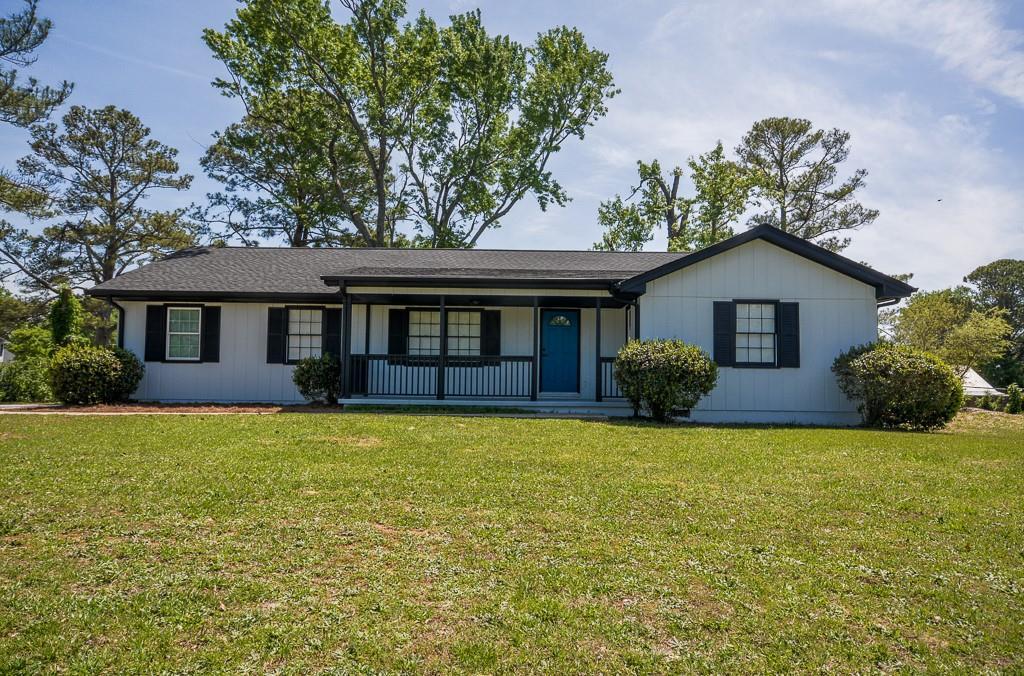 2236 Briarwood Dr., Conyers, GA 30094