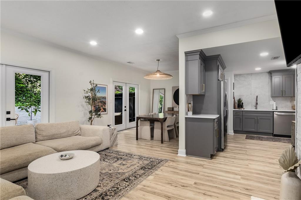 5250 Chemin De Vie, Atlanta, GA 30342