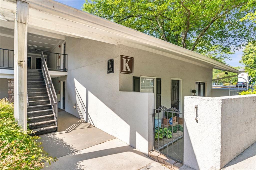 1150 Collier Rd. #k18, Atlanta, GA 30318