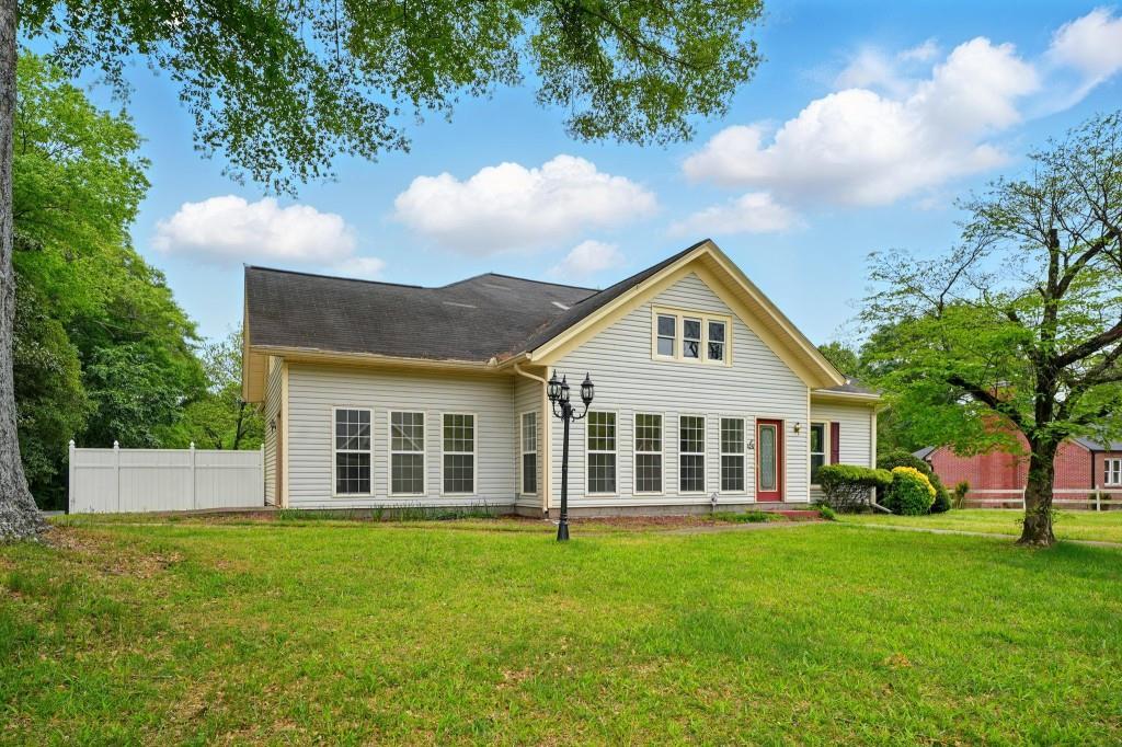 426 College St., Bowdon, GA 30108