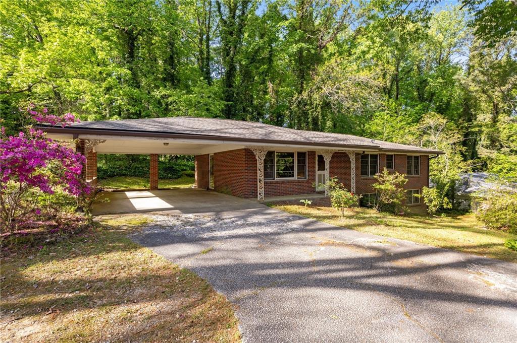 470 Hunnicutt Rd., Mableton, GA 30126