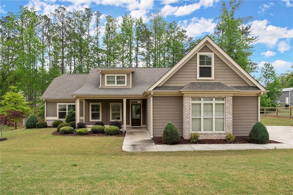74 Stonegate Ct., Dallas, GA 30157