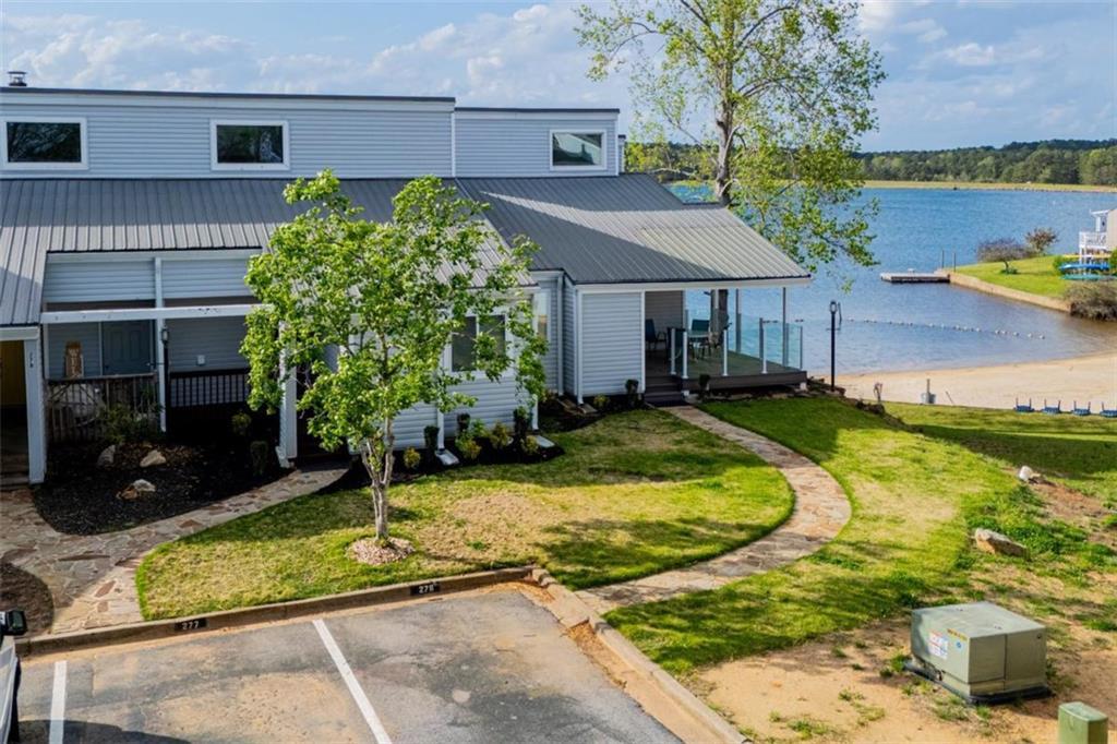 277 Clearview Ct., Villa Rica, GA 30180