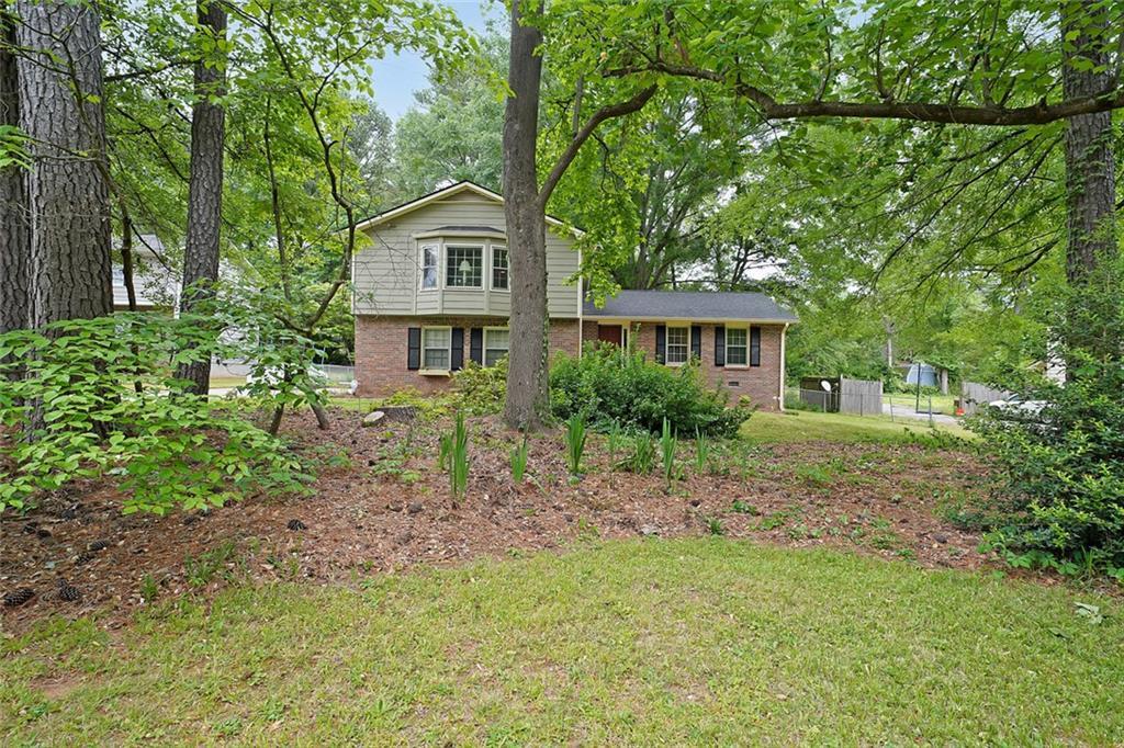 387 Cascade Dr., Lilburn, GA 30047