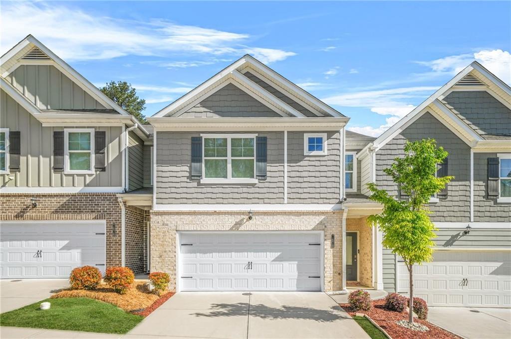 7678 Gray Pointe Dr., Lithonia, GA 30058