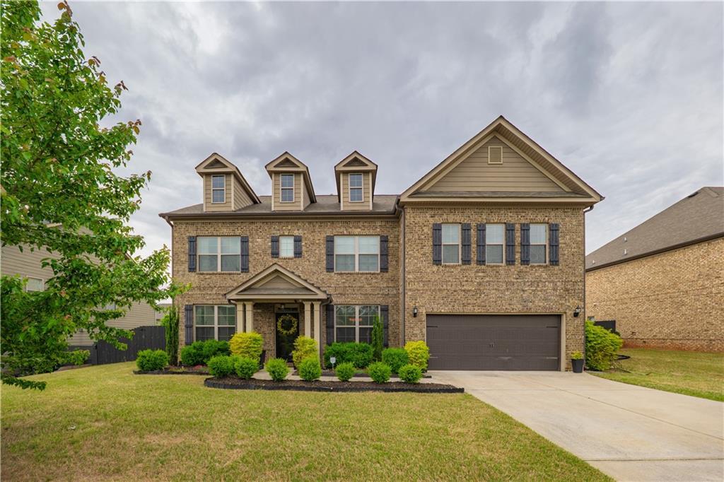 590 Birkdale Dr., Fairburn, GA 30213