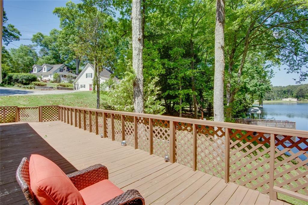 2240 E Lake Dr., Conyers, GA 30012