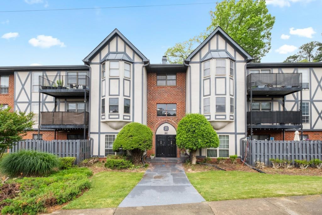 6851 Roswell Rd. #B15, Sandy Springs, GA 30328