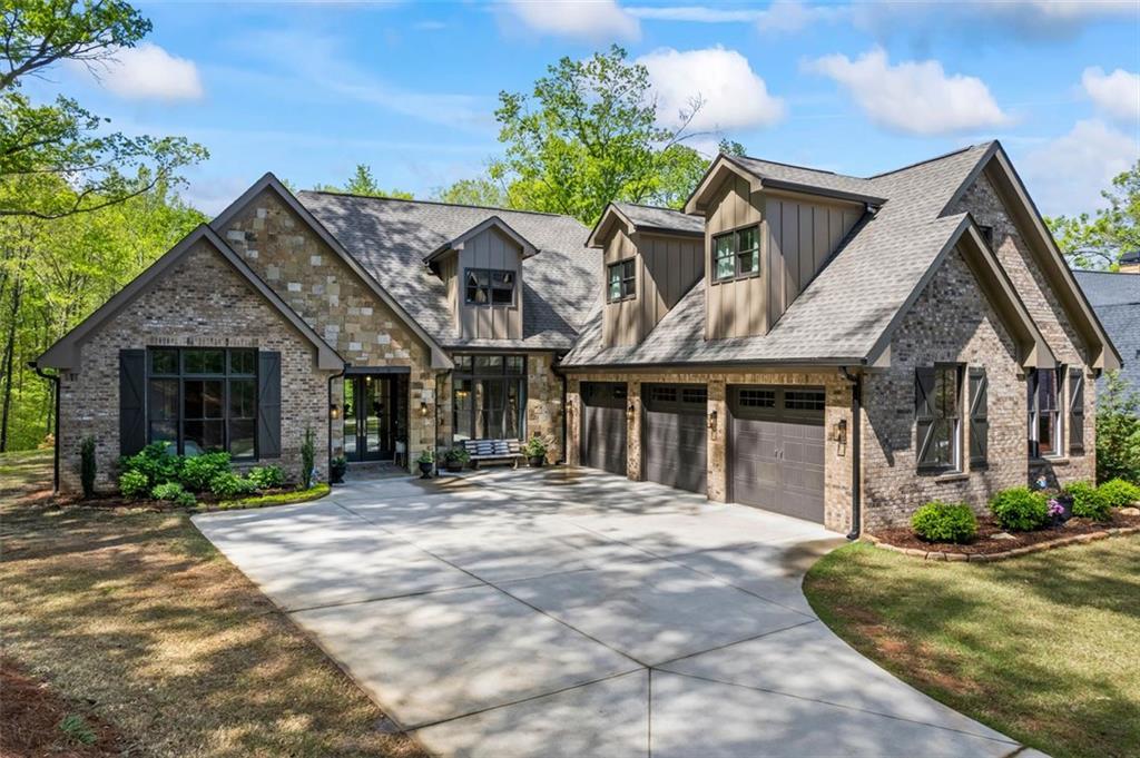 1188 Woodtrace Ln., Auburn, GA 30011