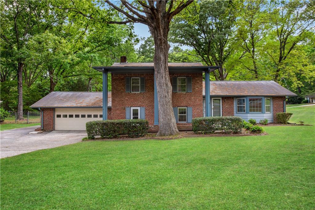 1055 Heather Ct., Lawrenceville, GA 30043