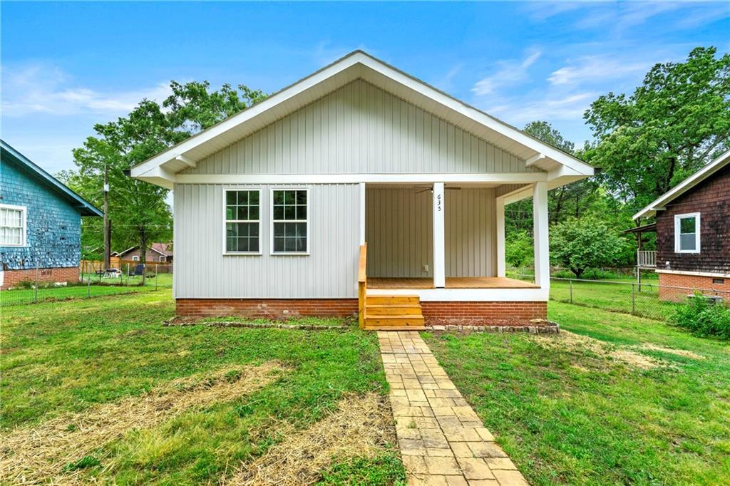 635 3rd Shannon St., Calhoun, GA 30701