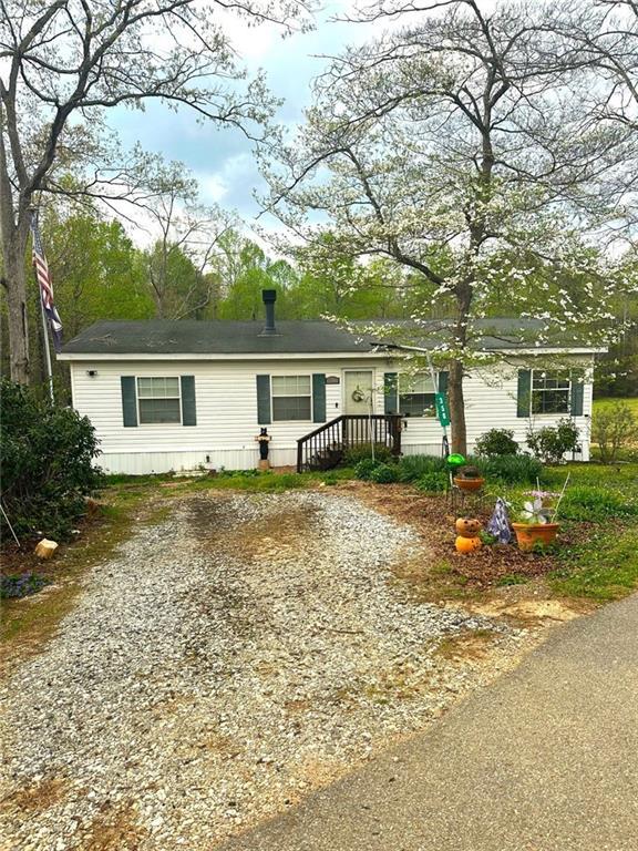 350 Kitty Hawk Ln., Clarkesville, GA 30523