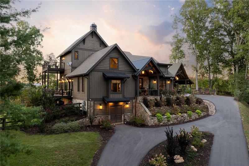 1241 Scenic Dr., Blue Ridge, GA 30513