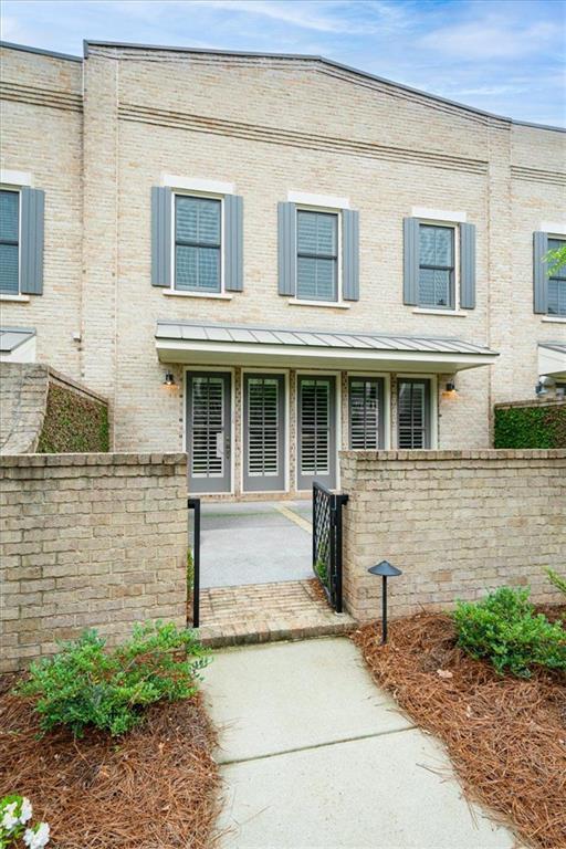 130 Forrest Alley, Roswell, GA 30075