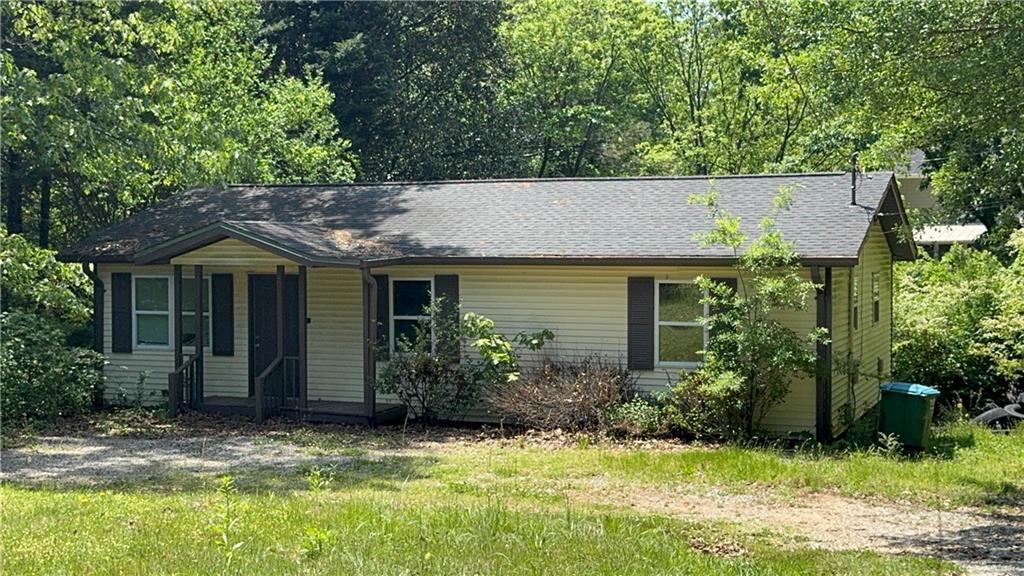 2888 Mountain View Rd., Snellville, GA 30078