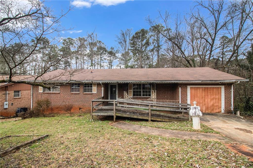 2807 Knollview Dr., Decatur, GA 30034