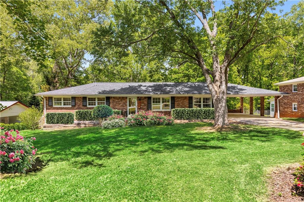 1901 Trophy Dr., Marietta, GA 30062