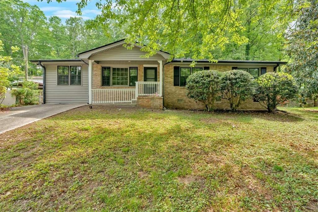 7025 Carolyn Cir., Lithia Springs, GA 30122