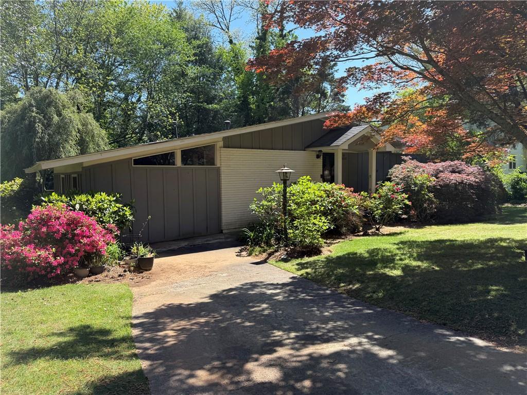2010 Glenroy Dr., Smyrna, GA 30080