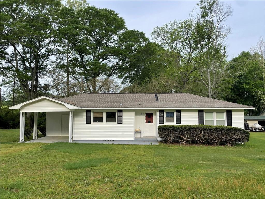 66 Lakeshore Dr., Bowdon, GA 30108