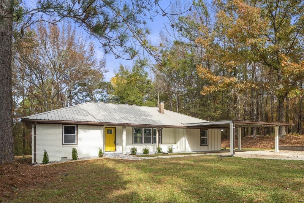 2013 Ridge Rd., Dallas, GA 30157