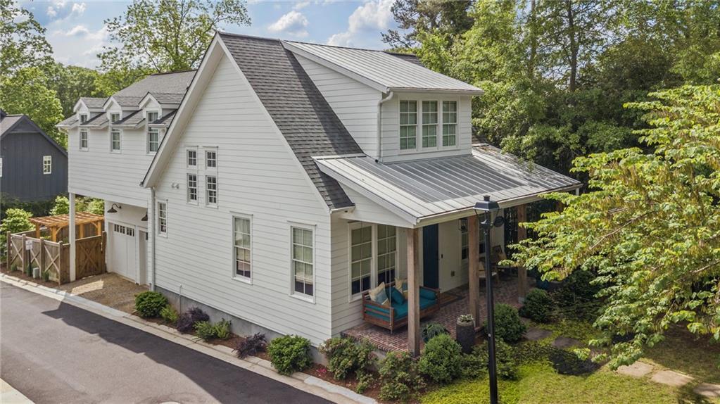 676 Juneberry Ln., Atlanta, GA 30316