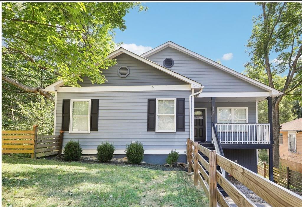 895 N Grand Ave., Atlanta, GA 30318