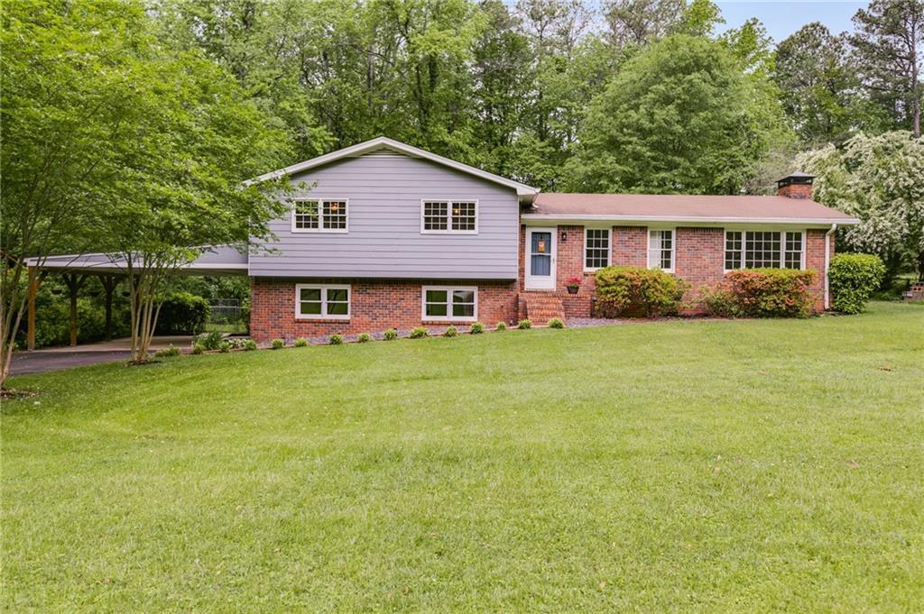 385 Vineyard Dr., Marietta, GA 30064