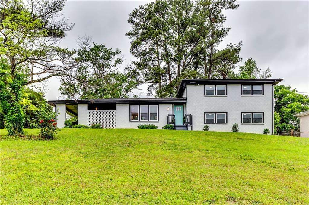 2932 Valley Ridge Dr., Decatur, GA 30032
