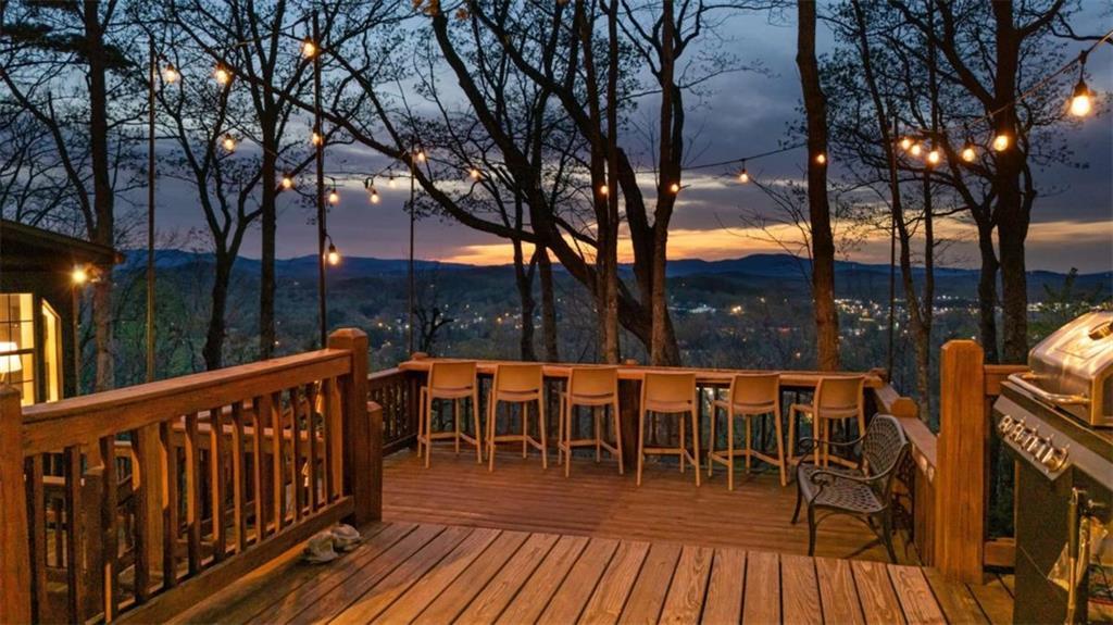 299 Eagles Nest Mountain Rd., Blue Ridge, GA 30513