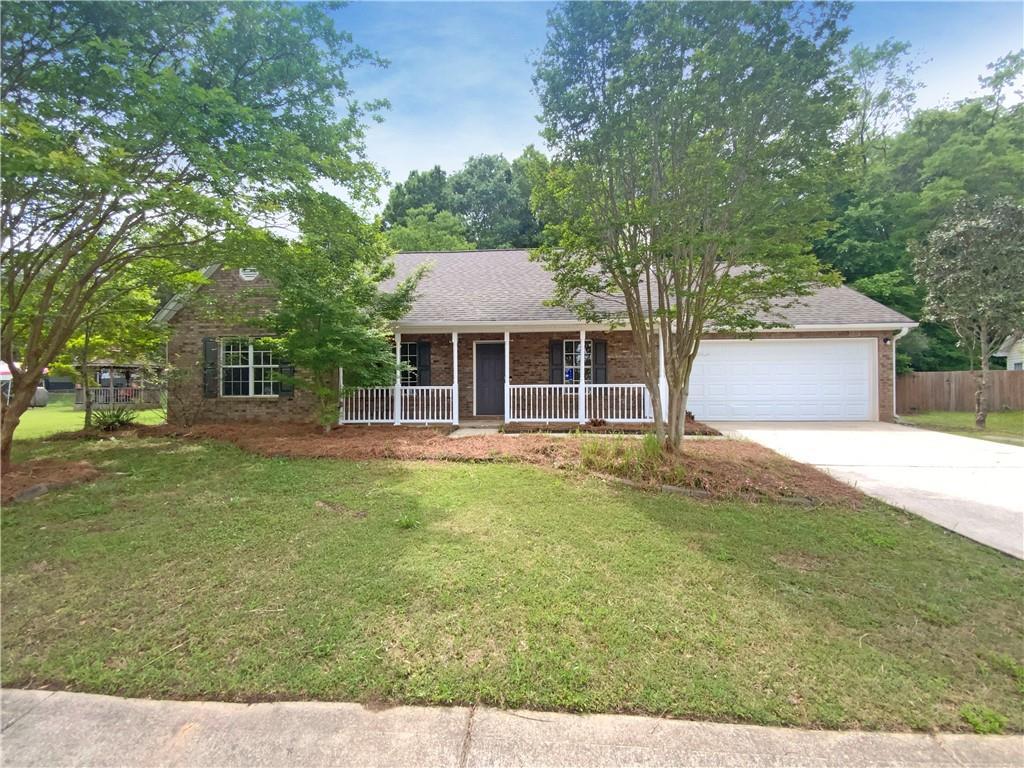 2012 Elm Grove Ln., Hampton, GA 30228