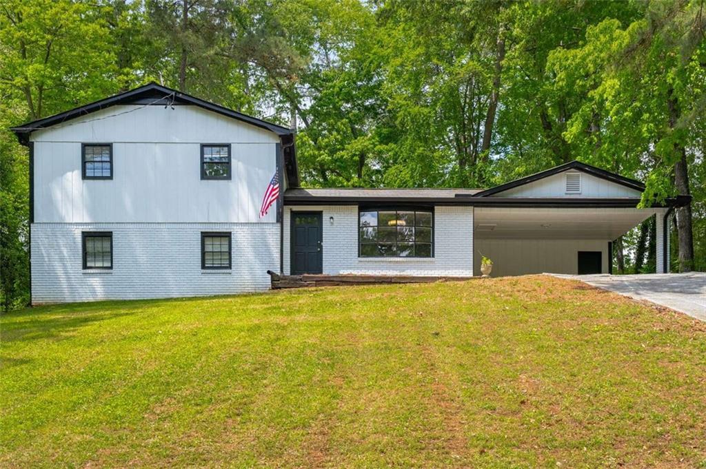 157 Jousters Ln., Lawrenceville, GA 30044