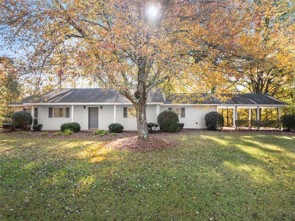 3724 Clarks Bridge Rd., Gainesville, GA 30506