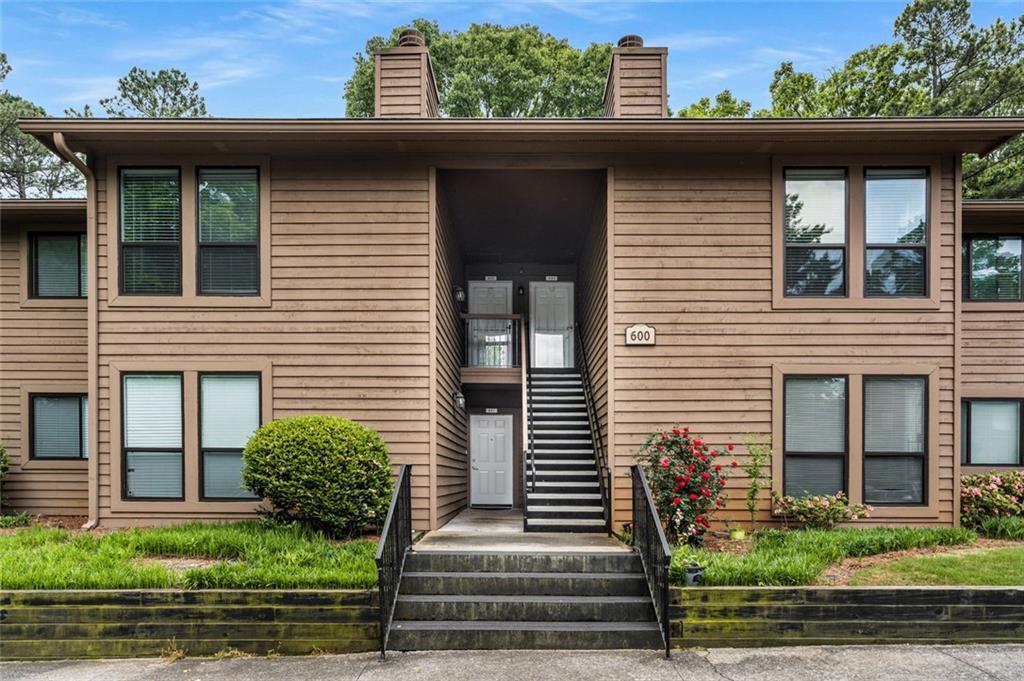605 Parkaire Crossing, Marietta, GA 30068