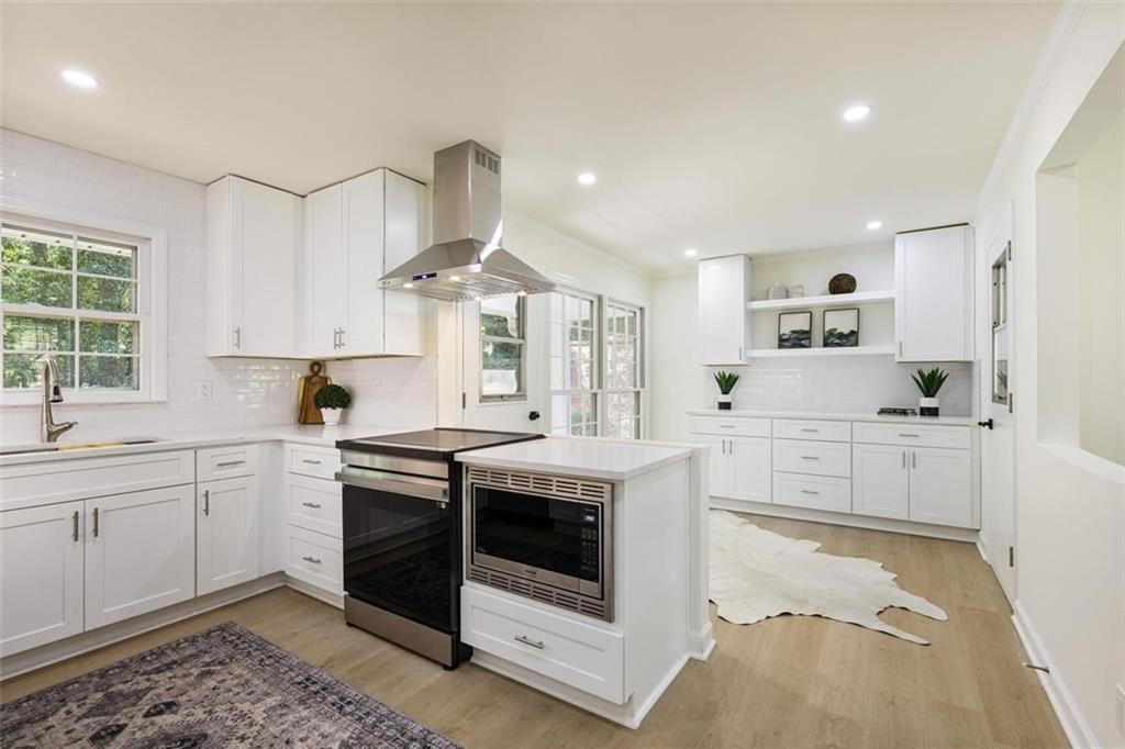 605 Patrick Pl., Sandy Springs, GA 30328