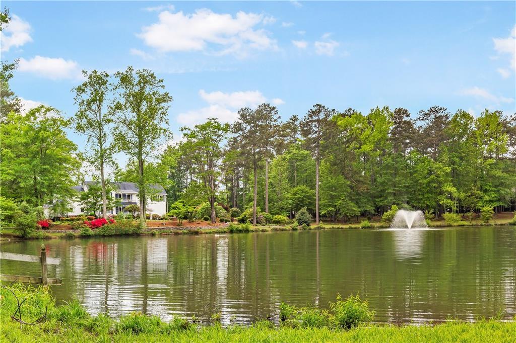 3109 Country Lake Dr., Powder Springs, GA 30127