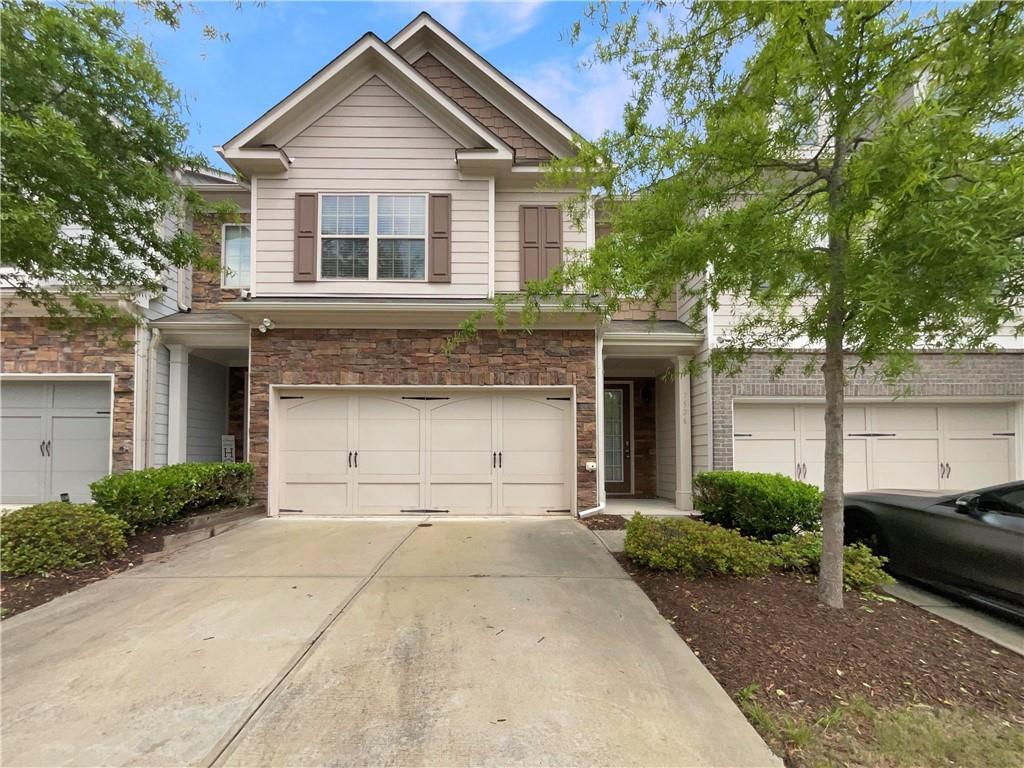 7526 Stone Creek Path, Lithonia, GA 30038