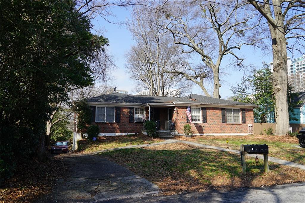 2956 Grandview Ave., Atlanta, GA 30305