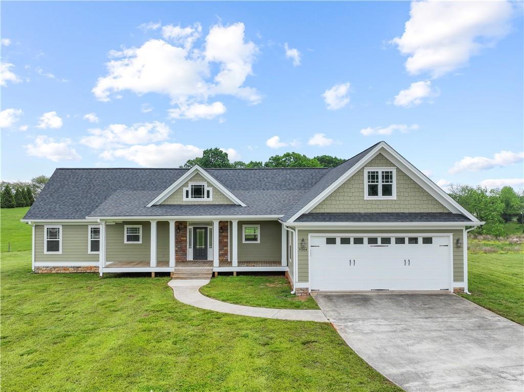 9204 Skitts Mountain Dr., Lula, GA 30554