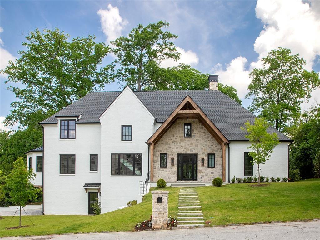 464 Pine Tree Dr., Atlanta, GA 30305