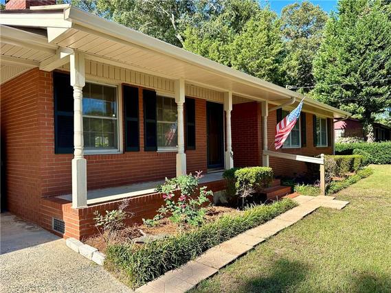 New Homes with Master Bedrooms on the 1st Floor in Byron: April 26th to May 2nd